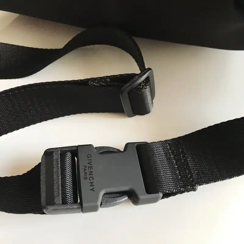 Givenchy Bags 1910GIV0018