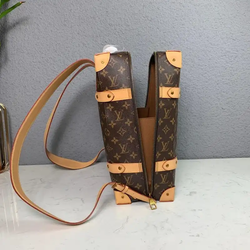 LV Bags 19B570364