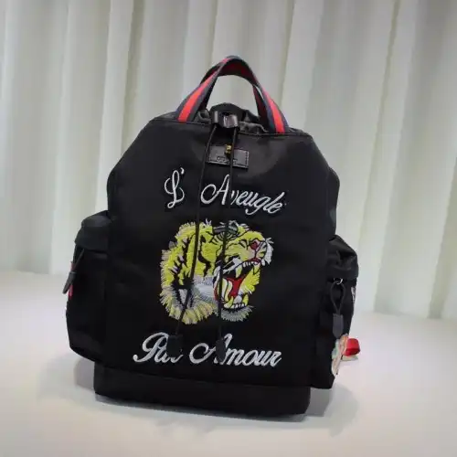 G*u*i backpack 19gm0028