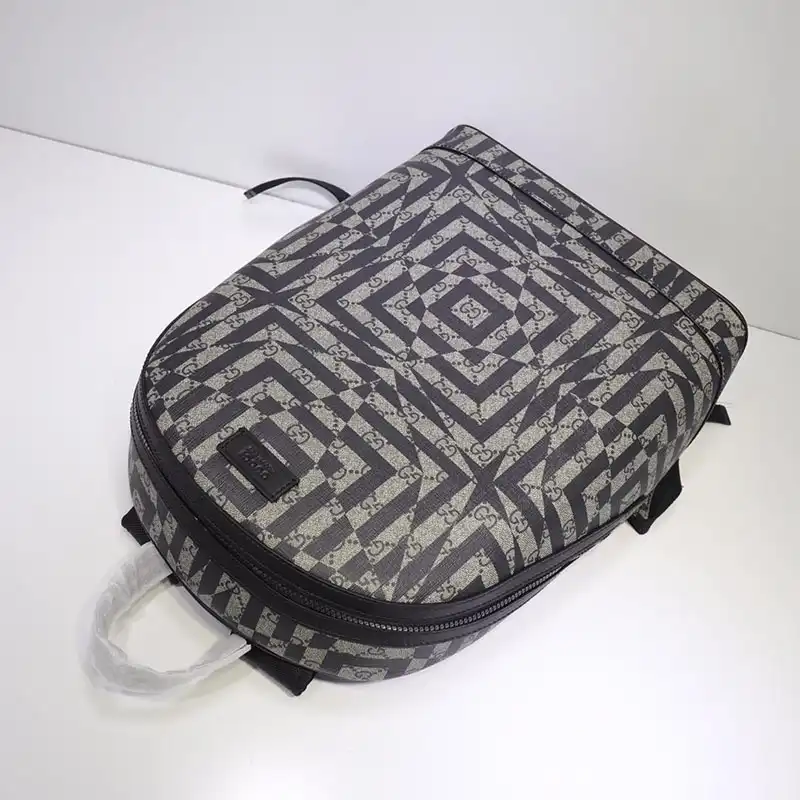 G*u*i backpack 19gm0054