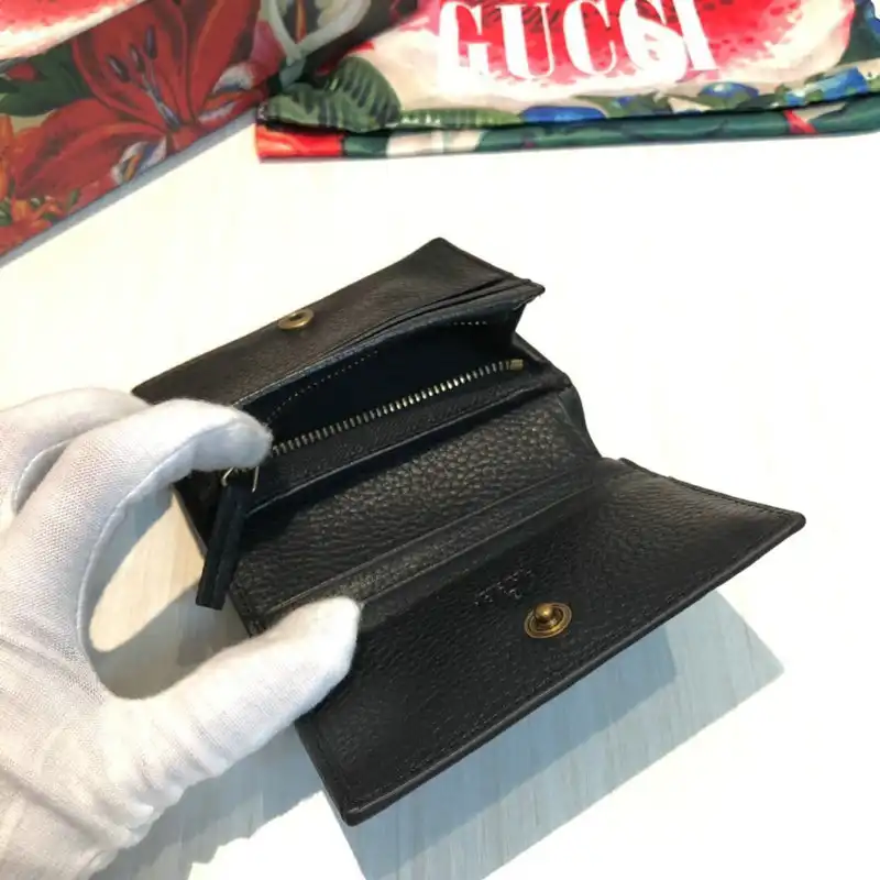 G*u*i bags 20guc0028