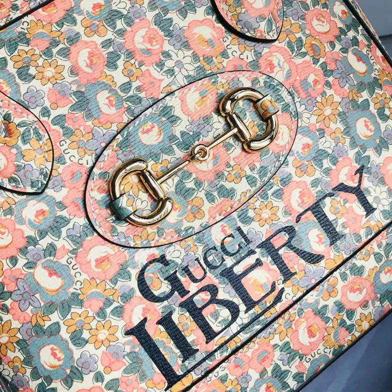 G*u*i bags 2101sh0049