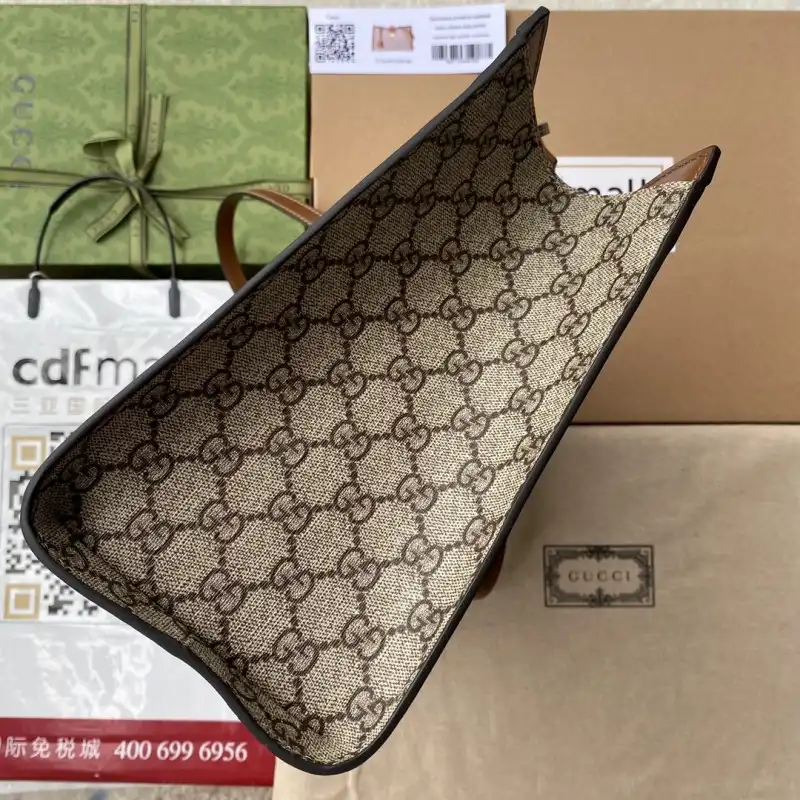 G*u*i s bags 2108ya0099