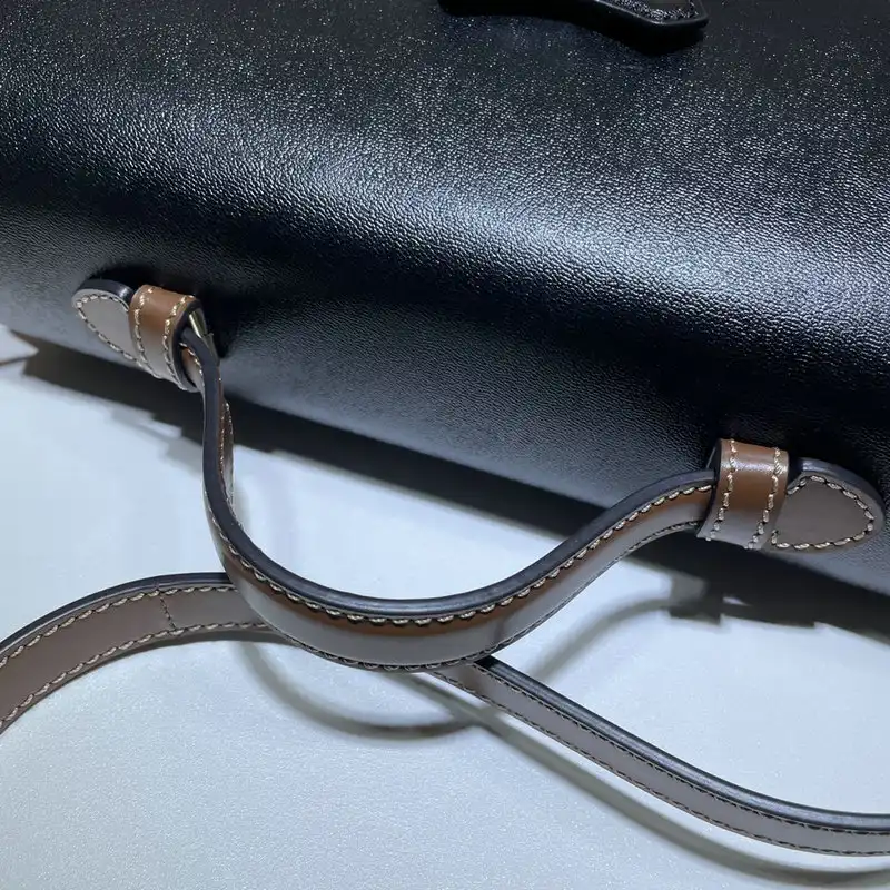 G*u*i bag 2205ya0021