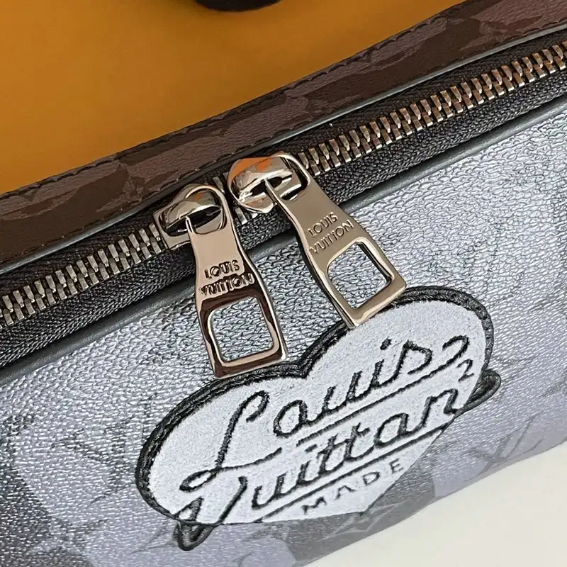 LV Bag 2207PL0008
