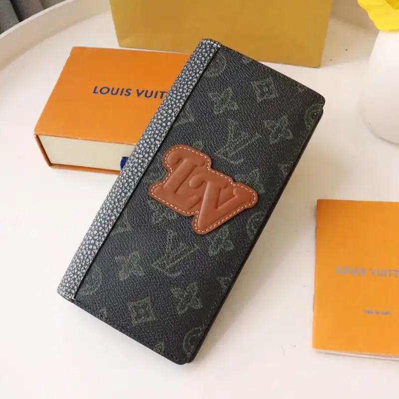 LV Bag 2211DJ0043