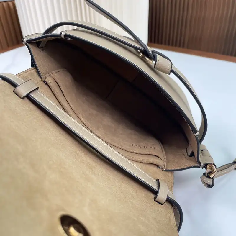 Loewe Bag 2309YA0138