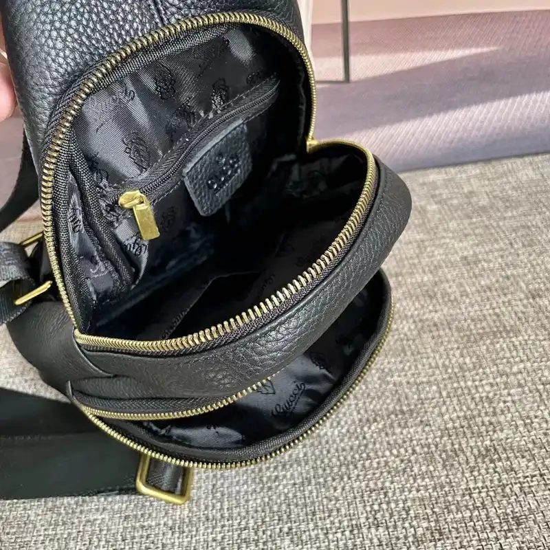 G*u*i bags 2404ya0099