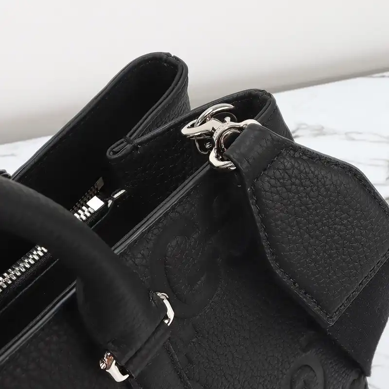 G*u*i bags 2411ya0193