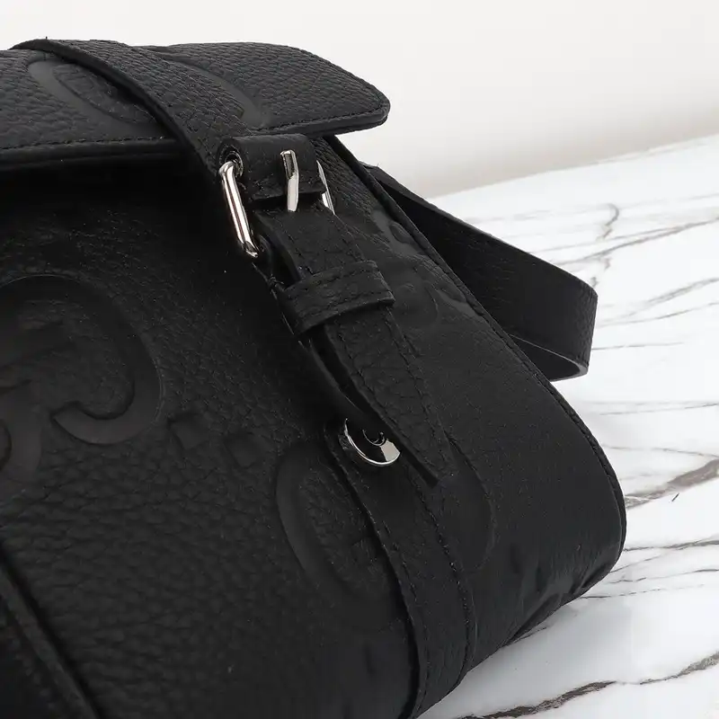 G*u*i bags 2411ya0197