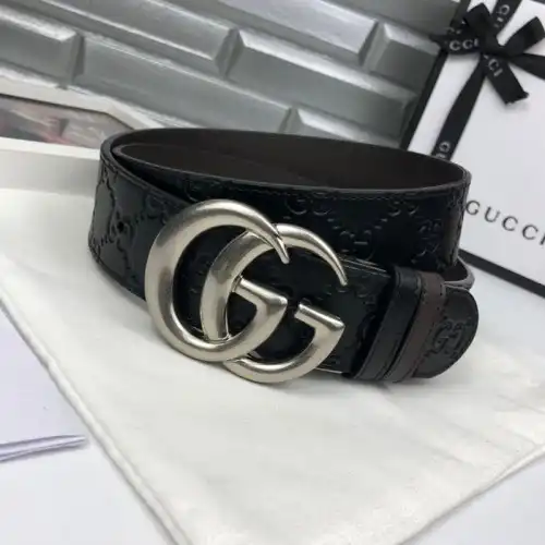 G*u*i s belts 19bl0031