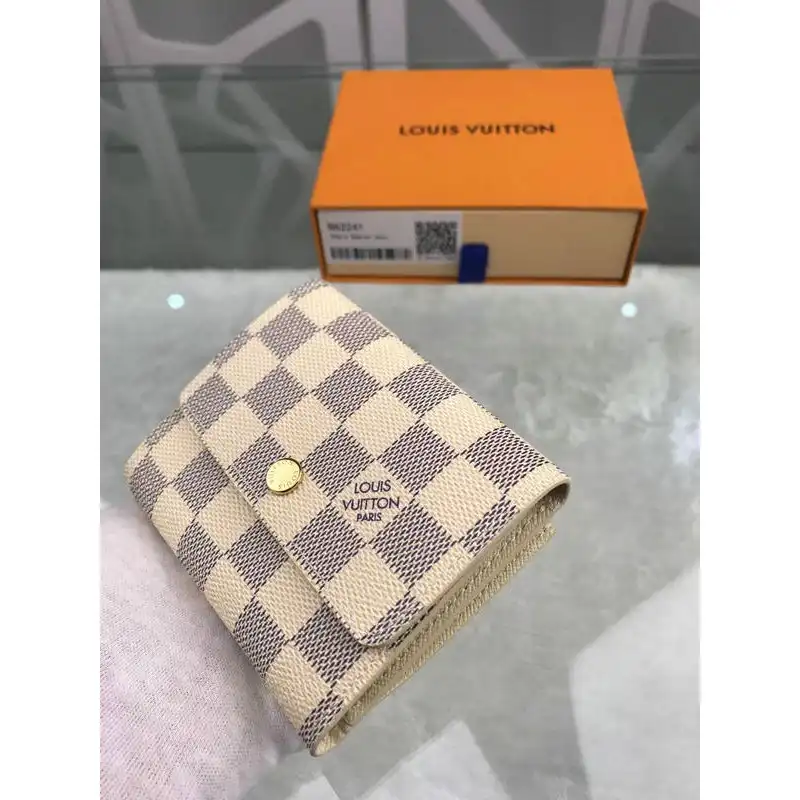 LV Bags 19T1L0273