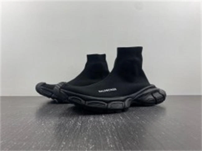 Balenciaga 758483 W2DG1 Practical 4356
