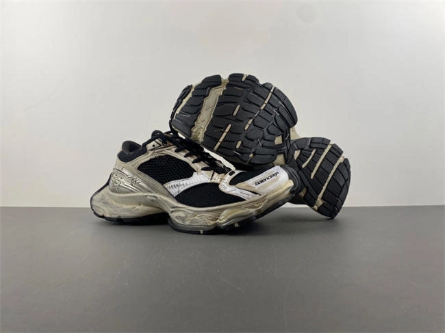 Balenciaga 803681-W3ST4- Sleek 4276