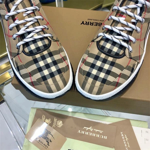 Burberry OdorResistant 2668