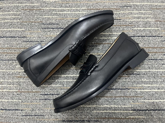 breathable G*u*i loafer 337