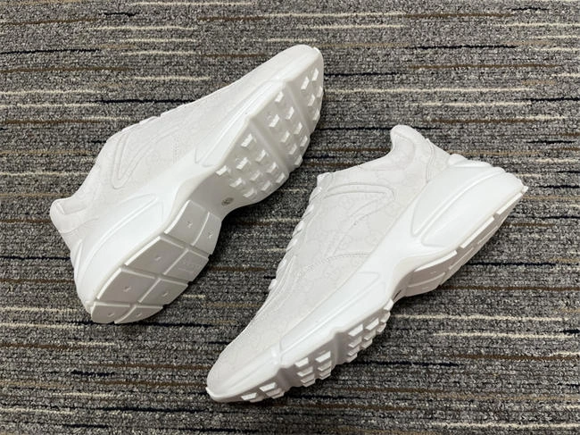 newstyle G*u*i rhyton sneaker 270