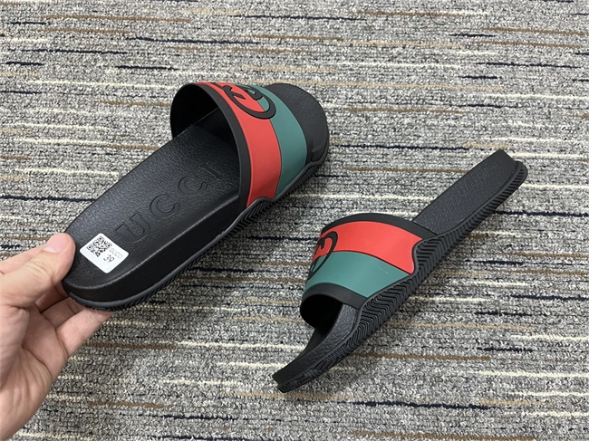 G*u*i slide casual 419