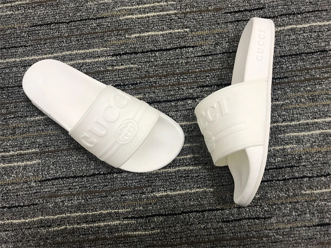 G*u*i slide unisex 441