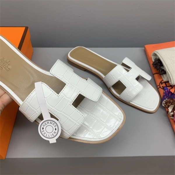 H Slipper Refined 2328