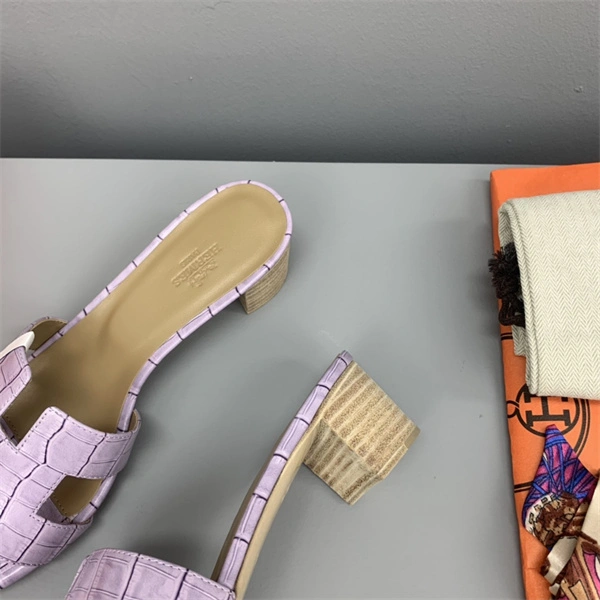 H Slipper Unisex 2365