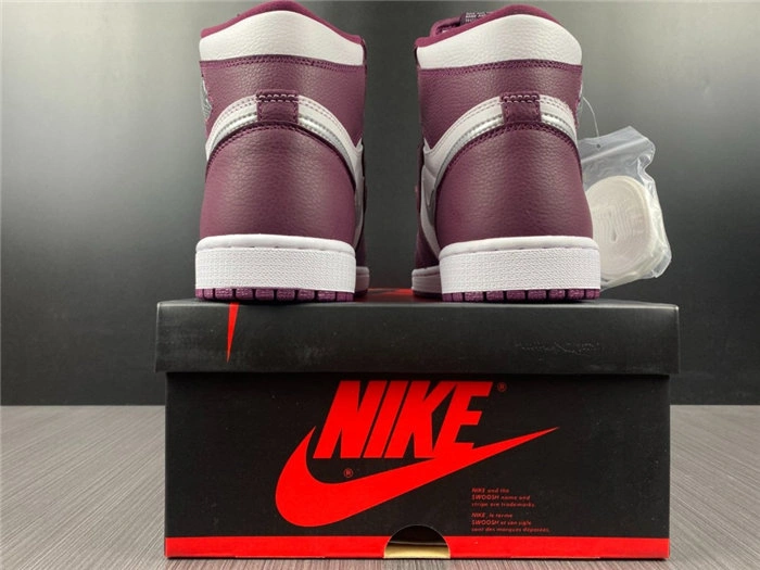 Jordan1 Retro OG Bordeaux 555088- WrinkleFree 3717