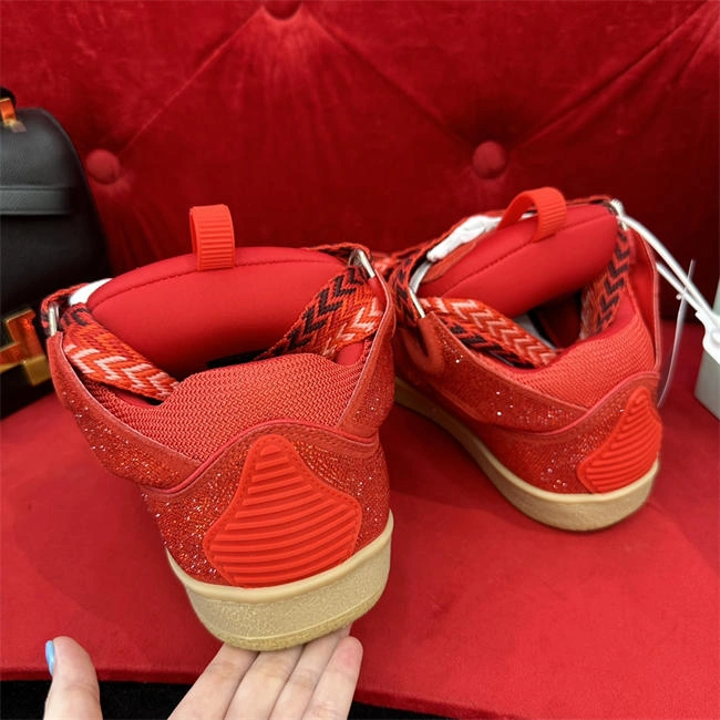 Vibrant Lanvon Curb Sneaker 882