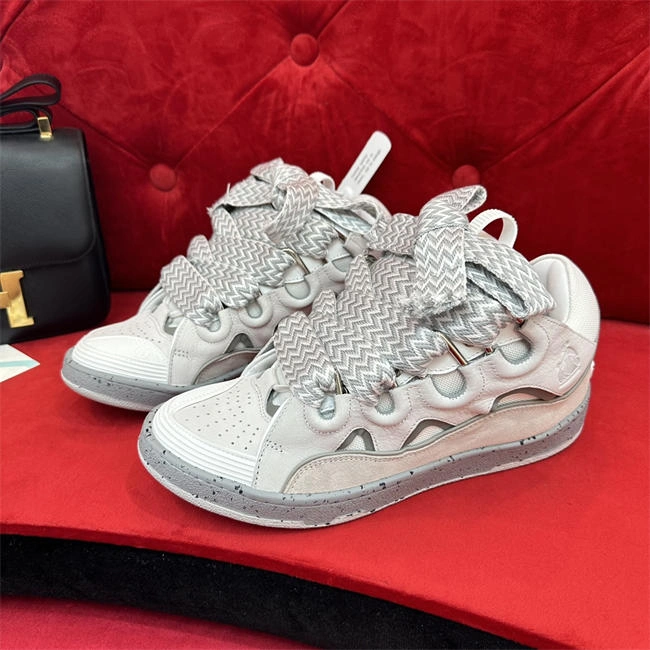 Elegant Lanvon Curb Sneaker 893