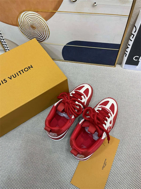 Modern Louis Vuitton 1749