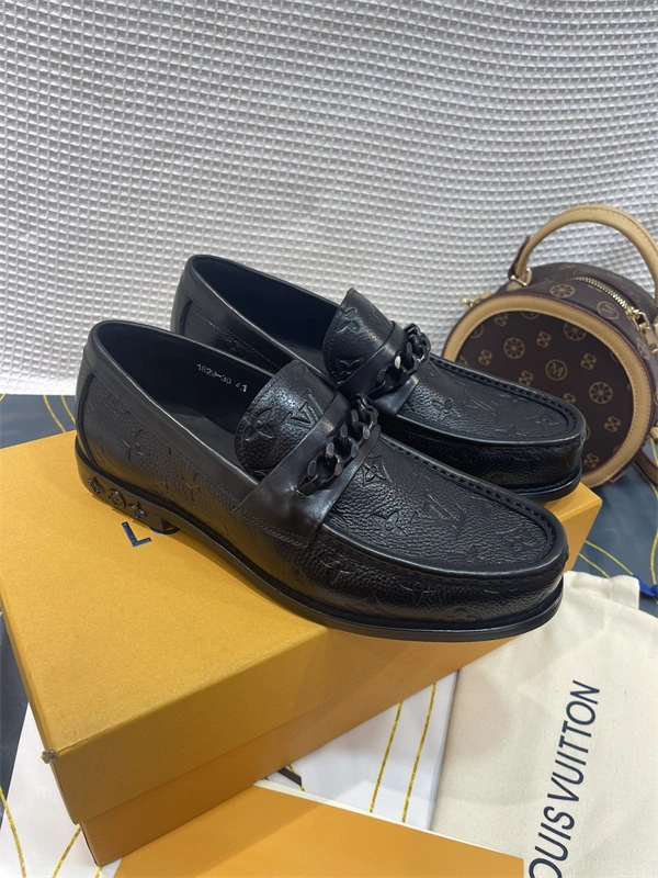 Trendsetting Lv Loafer 1929