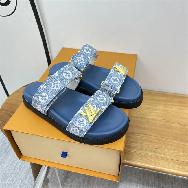 Versatile Lv Slipper 5557