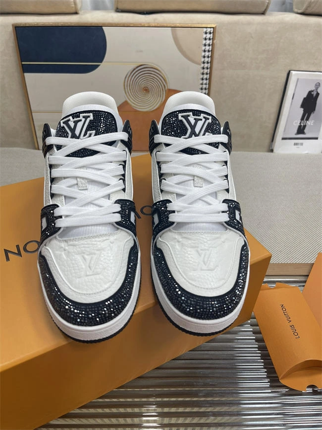 SmartChoice Lv Trainer Sneaker 2111