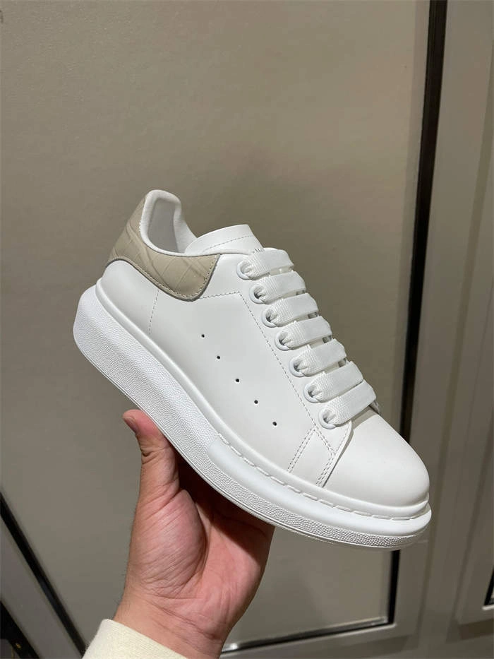 Mc Queen Comfortable 2541