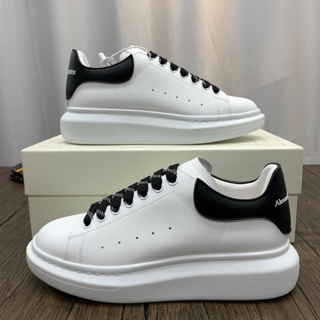 EyeCatching McQuen White Black Laces 621056WHXMT 2498
