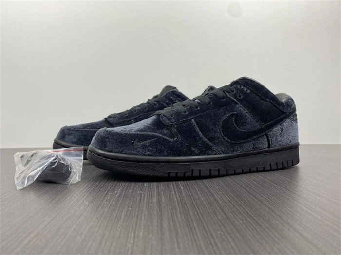 DailyWear Nike Dunk Low Dover Street Market Triple Black Velvet DH2686- 4769