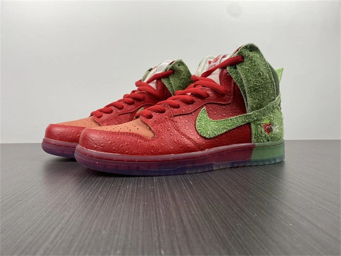 Breathable Nike SB Dunk High Strawberry Cough CW7093- 4834