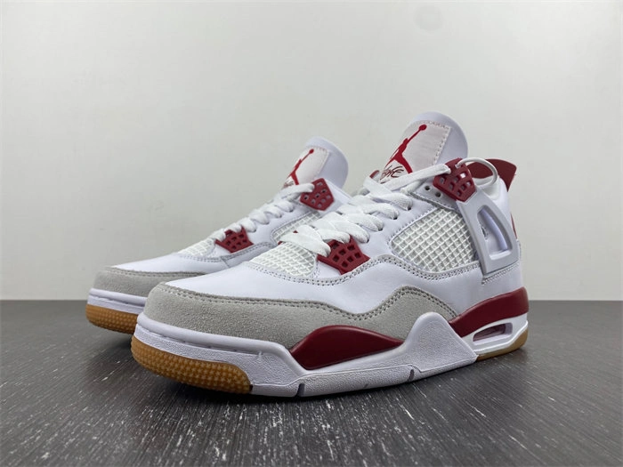 RelaxedFit Nike SB x Air Jordan 4 DR5415- 3941