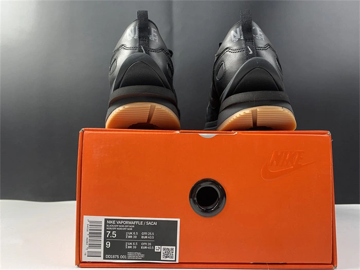 Resilient Nike Vaporwaffle sacai Black Gum DD1875- 5235