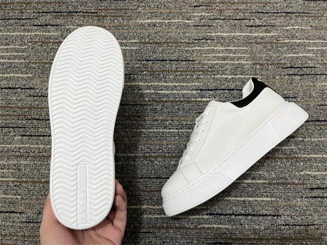 EasyMatch Prada Leather Sneaker 3318