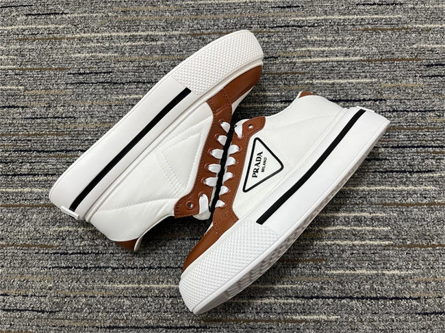 Prada Leather Sneaker Classic 3319