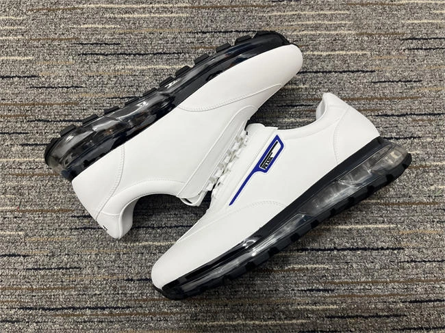 Seasonal Prada Sneaker 3390