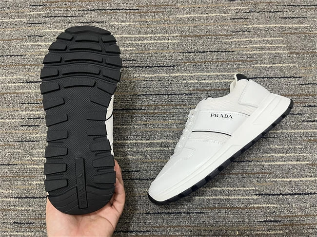 Stretchable Prada Sneaker 3362